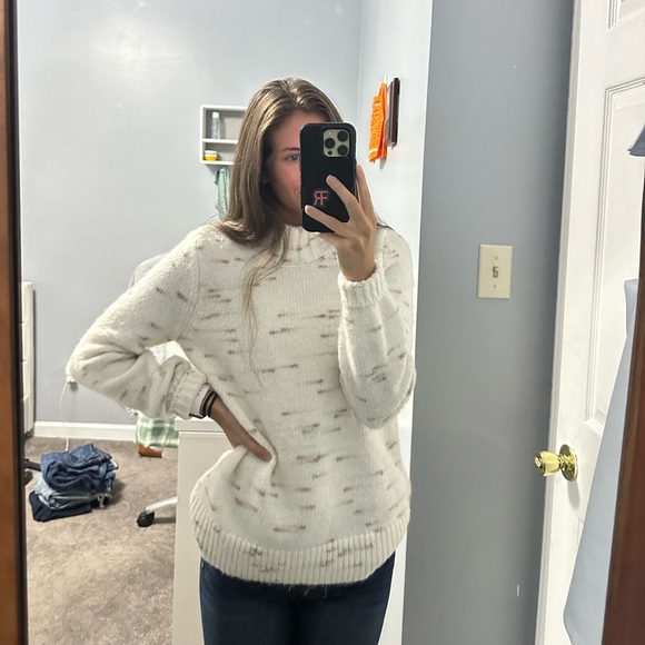 Loft Sweater - Picture 3 of 3